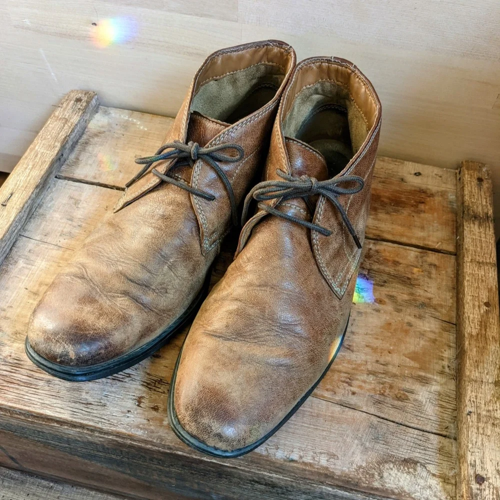 Clarks Brown Leather Low Chukka Boots Men's size 10 - Picture 3 of 6